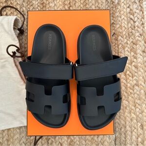 NWT Hermes Chypre Sandals in Black Calfskin, Size 35
